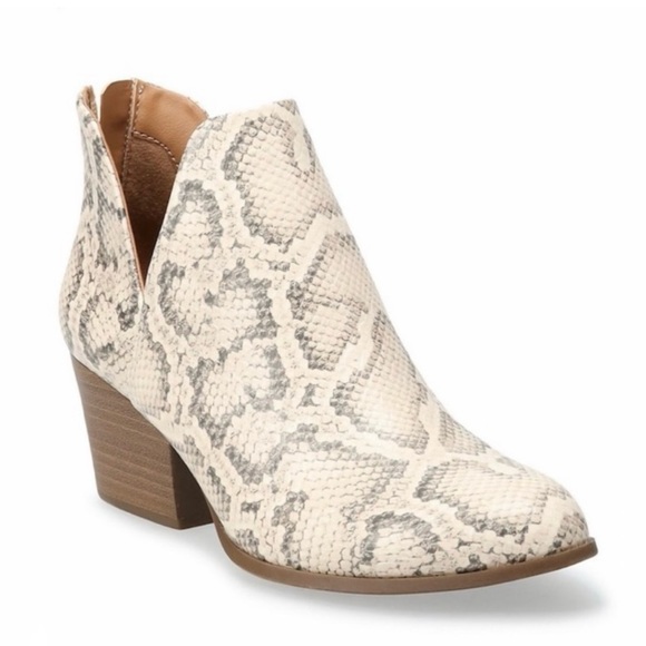 SO° Barb Bone Women's Snake Ankle Boots - Picture 13 of 13